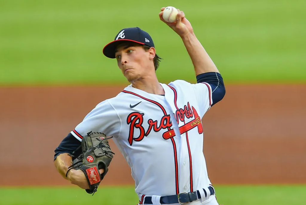 Baseball curveball mechanics and 4 proven rules to throw devastating unhittable breaks showing baseball curveball mechanics