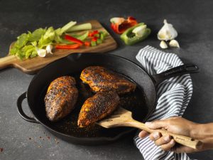 Cast iron seasoning chemistry and 4 proven laws that forge indestructible slickness showing cast iron seasoning chemistry
