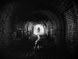 Cinematic suspense mechanics and 4 proven rules that create unbearable narrative tension showing cinematic suspense mechanics