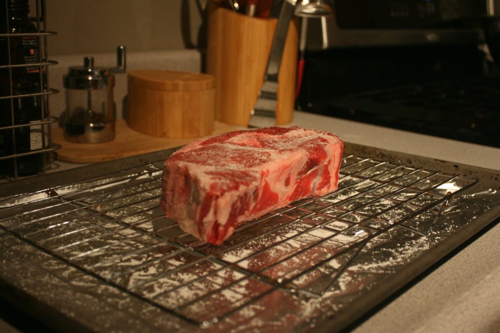 Dry brining mechanics and 4 proven rules that guarantee unbelievably juicy meat showing dry brining mechanics