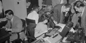 Off the record mechanics and 4 proven rules that prevent devastating journalistic betrayal showing off the record mechanics