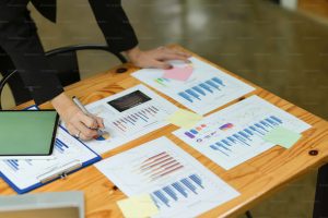 Sequence of returns risk and 4 proven defenses that protect lifelong wealth showing sequence of returns risk