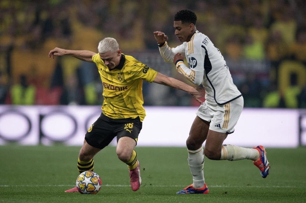 Borussia Dortmund Faces 4 Major High Stakes Decisions in Arctic Champions League Clash illustrating borussia dortmund