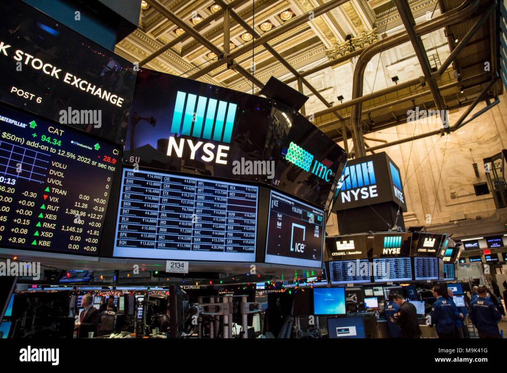 Dow Today Slips as 4 Critical Forces Reshape Market Divergence illustrating dow today