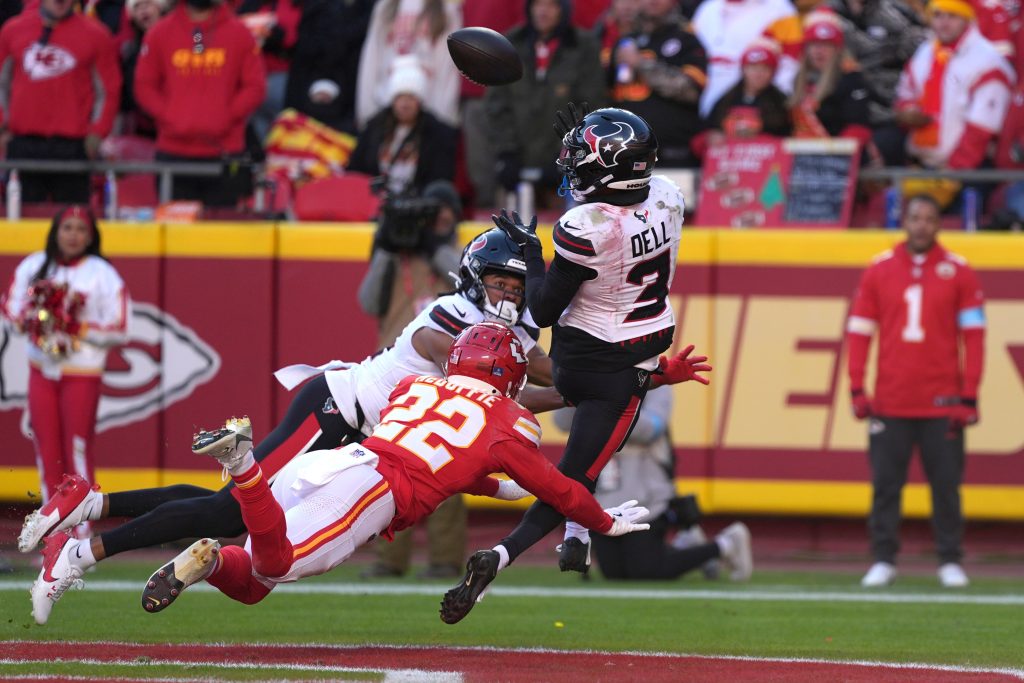 Tank Dell Ignites Houston Texans with 4 Critical Shifts Ahead of Week 7 Return illustrating tank dell