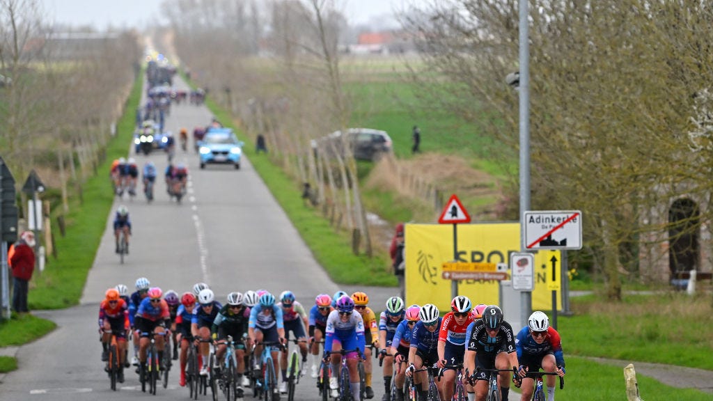 Detailed breakdown illustrating why cycling drafting mechanics matters