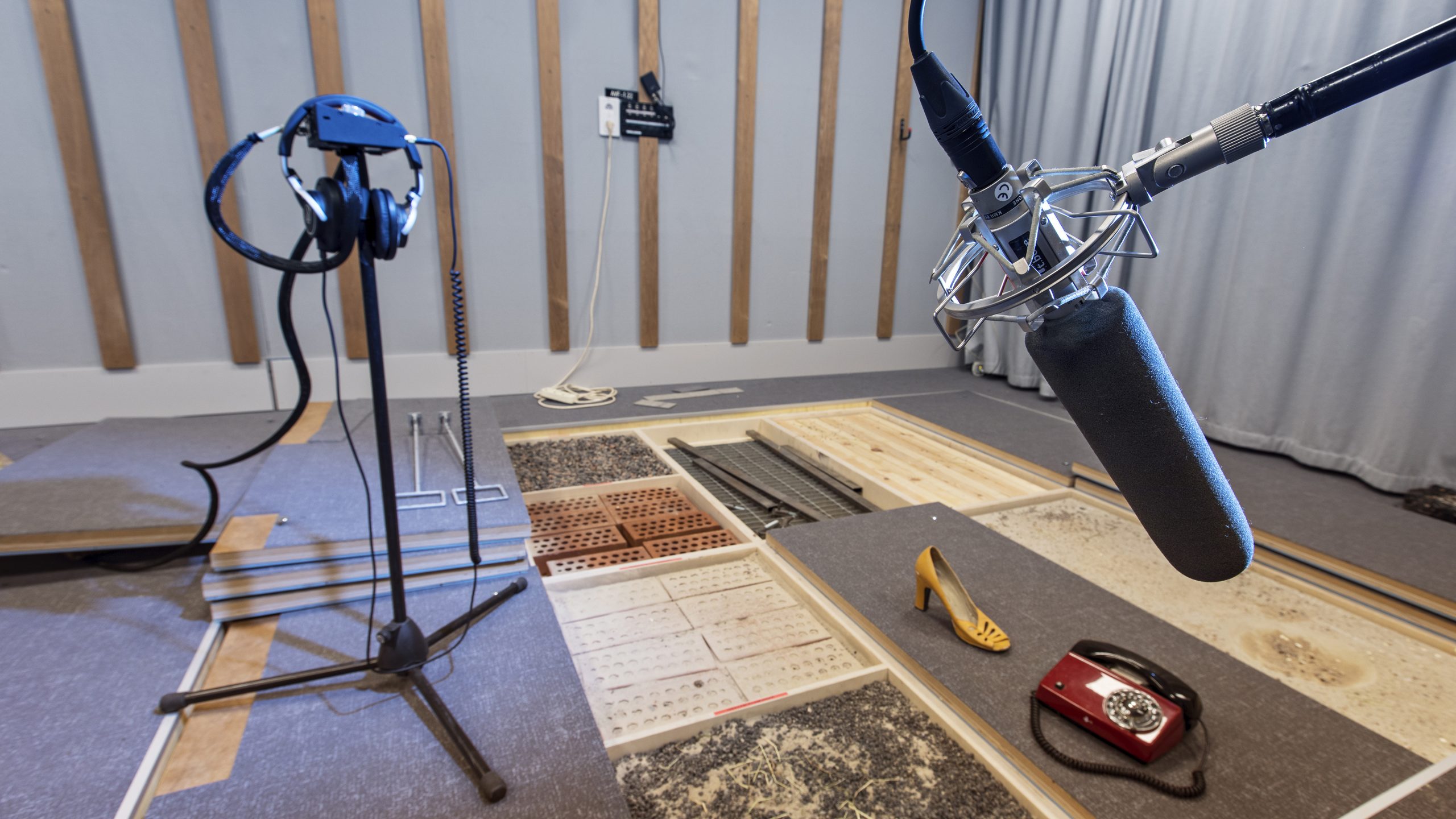 Detailed breakdown illustrating why foley sound design mechanics matters