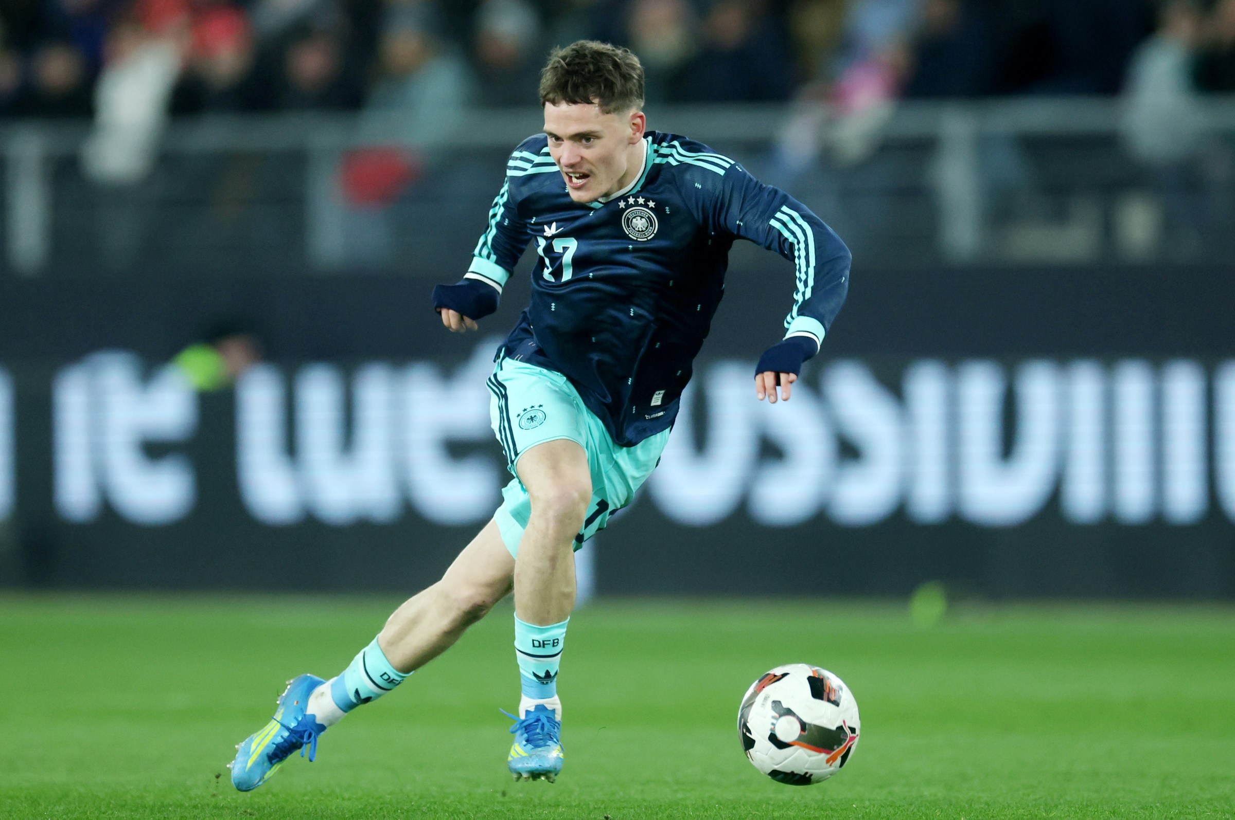 Detailed analysis view examining bayern munich
