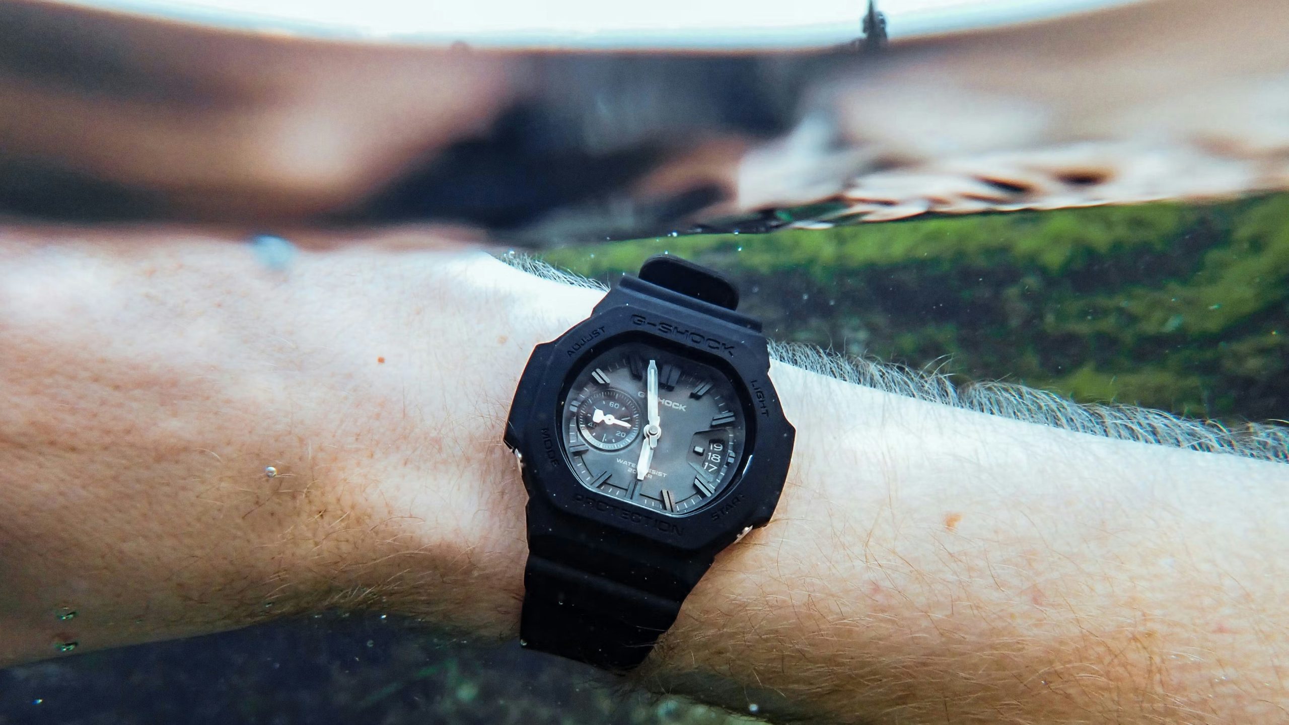 Detailed analysis view examining casio g-shock gmc-2500