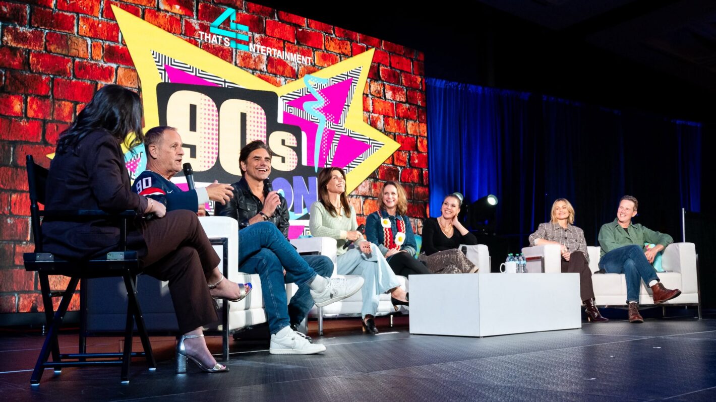 Detailed analysis view examining john stamos lori loughlin full house