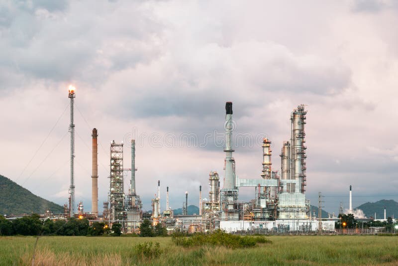 Detailed analysis view examining us diesel prices record high